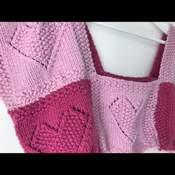 Redesigned heart granny square cropped square neck knit top - Picture 5 of 8